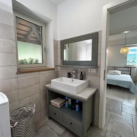 Seoska kuća Apartma Lavanda Kojsko