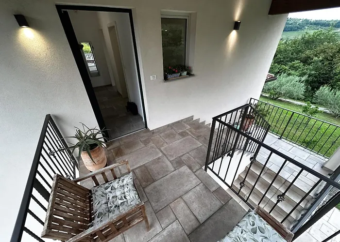 בית כפרי Apartma Lavanda