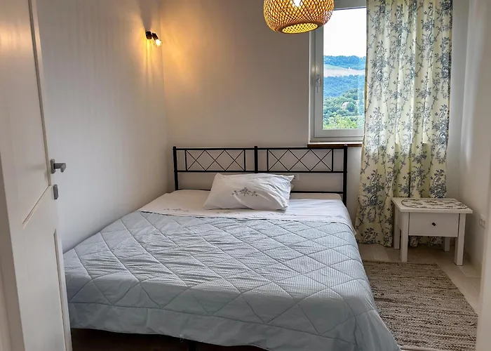 Apartma Lavanda בית כפרי *